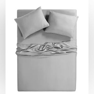 WellBeing 300-Thread-Count Oxywash 4-Piece 100% Cotton Sheet Set, King, Solid, G